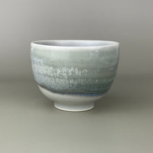 Load image into Gallery viewer, Small bowl